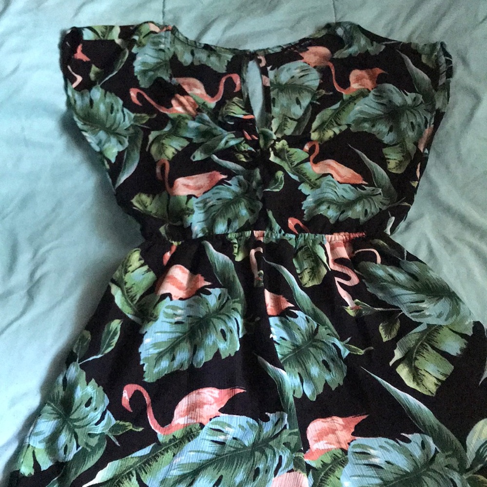 Cute tropical romper🌸